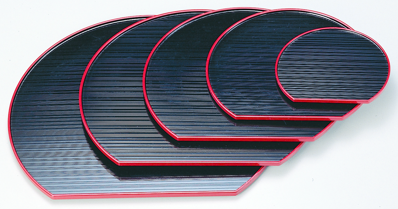 乱引半月盆 黒渕天朱