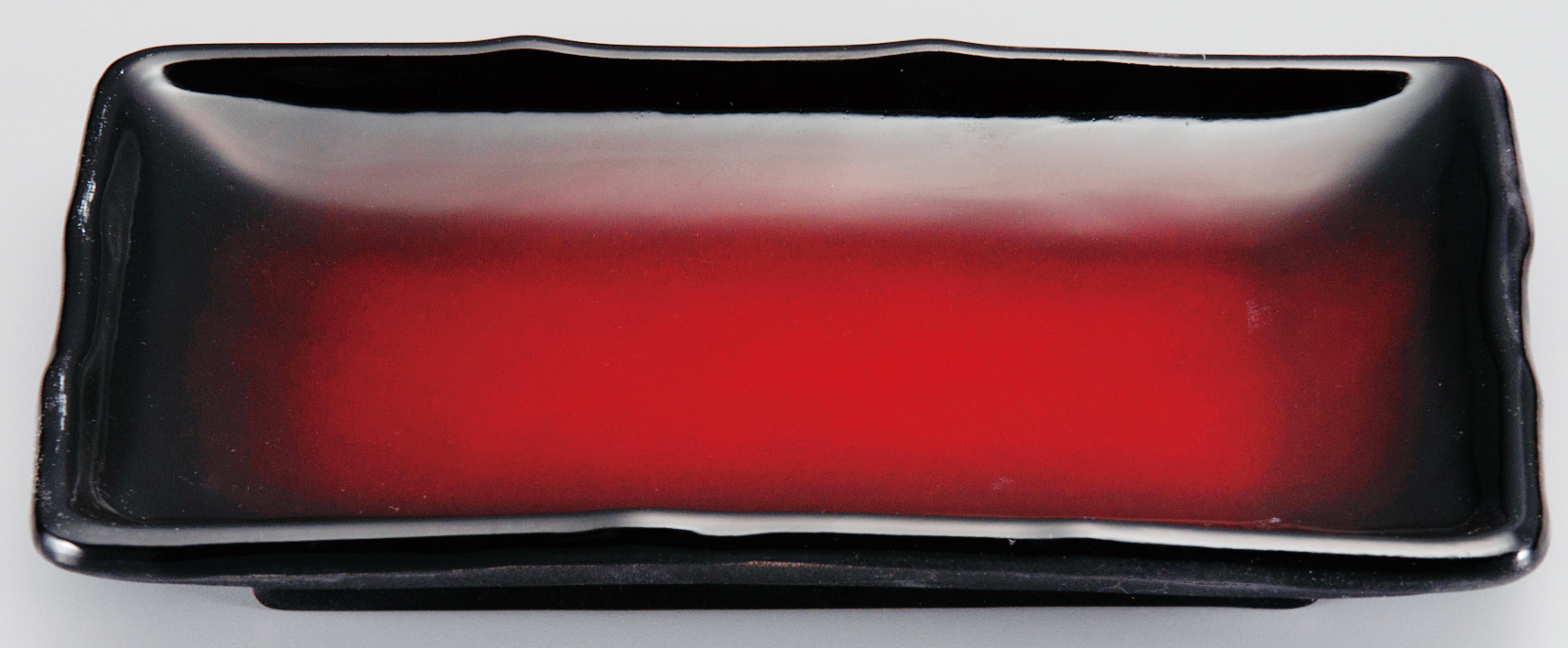 7寸 波渕焼物皿 朱黒ぼかし